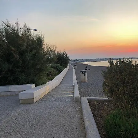 Sunny Bari